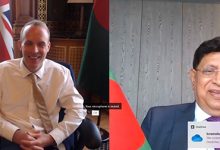 Photo of Foreign Minister Dr. Momen requests British Foreign Secretary Dominic Raab to remove Bangladesh from red-listing